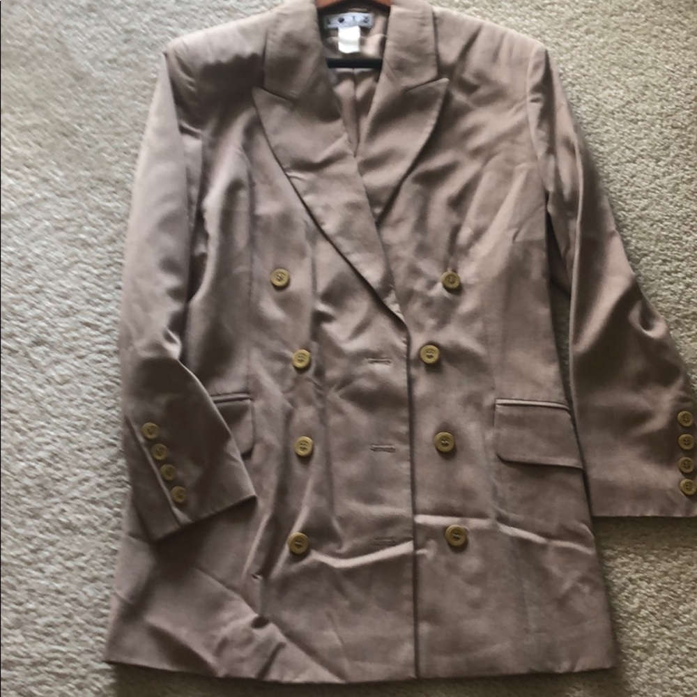 Jacket - Picture 2 of 4